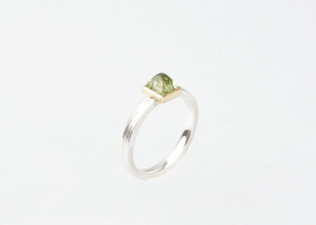 Ring mit Peridot